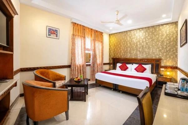 best short stay hotels in hotel amar inn by quadis delhi