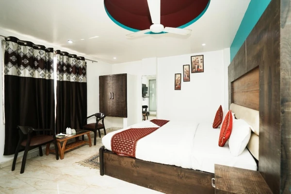 best couple hotels in hotel amour delhi