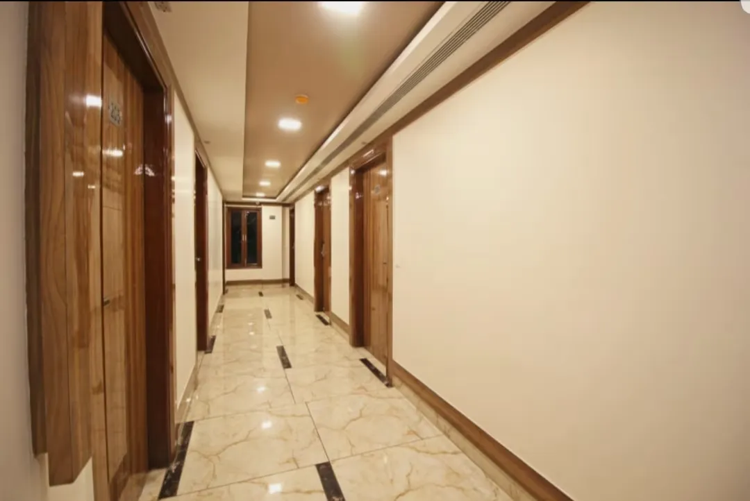 hourly stay in hotel ap holiday inn delhi