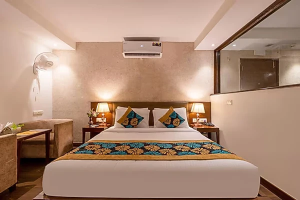 budget hotel in kapashera, delhi - hotel arch plaza