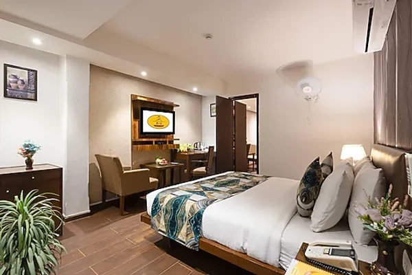 hotel with meeting room in kapashera, delhi - hotel arch plaza