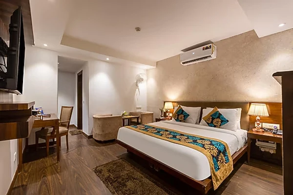 early check in hotels in hotel arch plaza delhi