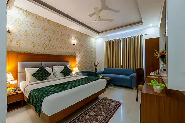 couple hotels in hotel arch delhi