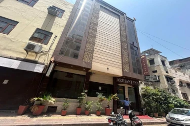 best hourly hotels in hotel arihant inn delhi