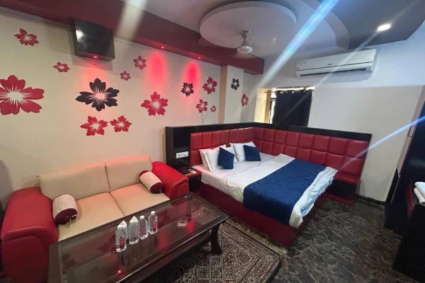 best romantic hotels in hotel arihant inn delhi