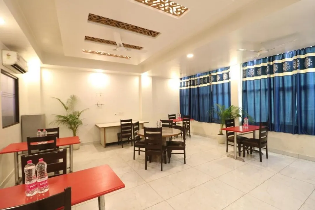hotel in mahipalpur, delhi for couples - hotel ark wood