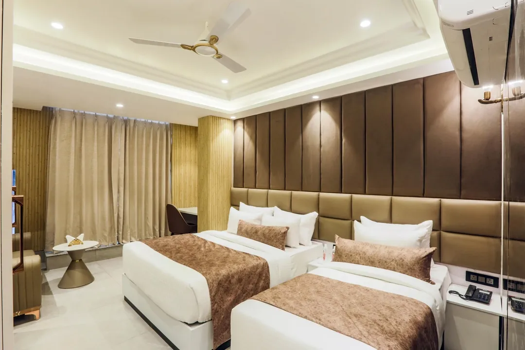 tourist hotels in hotel aroma suites delhi airport delhi