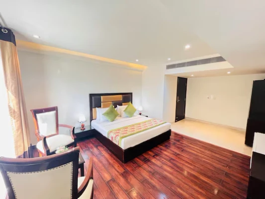 hotel with free parking in anand vihar, delhi - hotel aura ip grand by qotel karkardooma