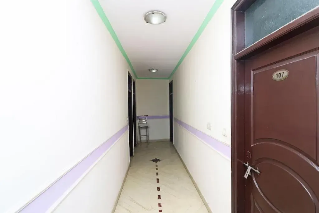 night stay hotels in hotel aura palace deluxe delhi