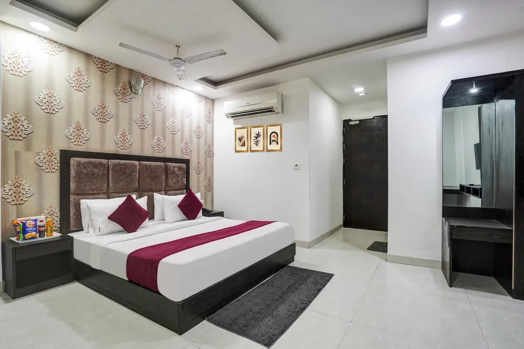 star hotels in hotel belwood delhi