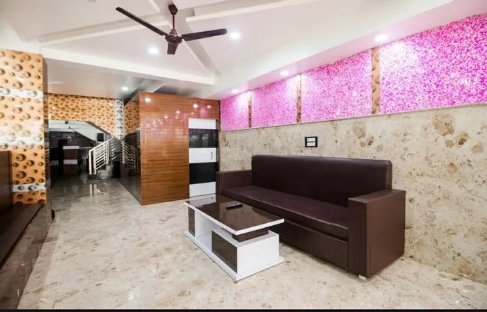 best hotels for few hours in hotel bharat stay inn delhi