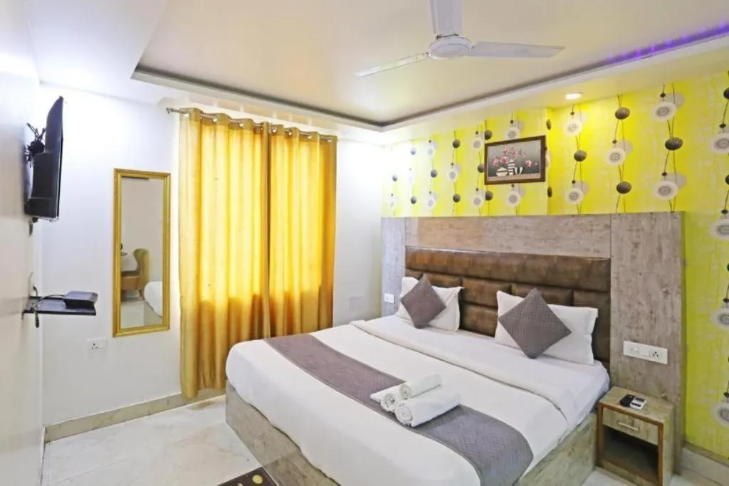 best luxury hotels in hotel broadway delhi