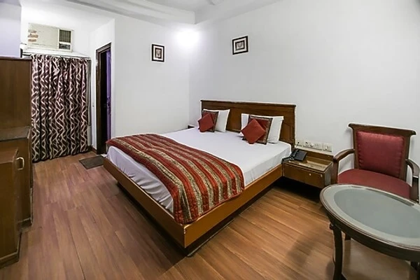 hotel with party hall in paharganj, delhi - hotel chanchal