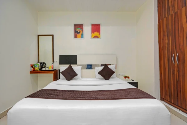 cheap hotels in hotel church house rohini delhi