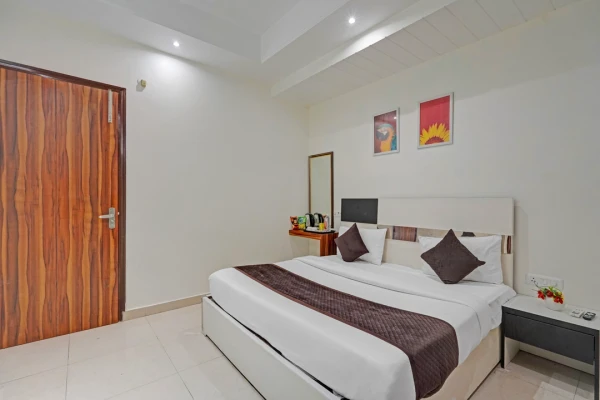 24 hours check in hotels in hotel church house rohini delhi