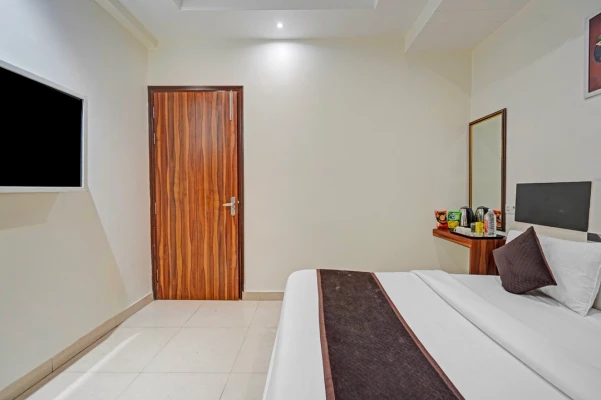 best hourly hotels in hotel church house rohini delhi