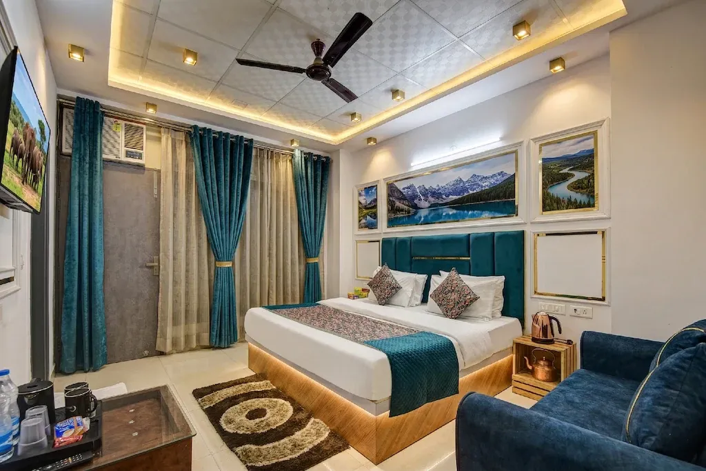 online room booking in sector 18, delhi - hotel cozy nest rohini