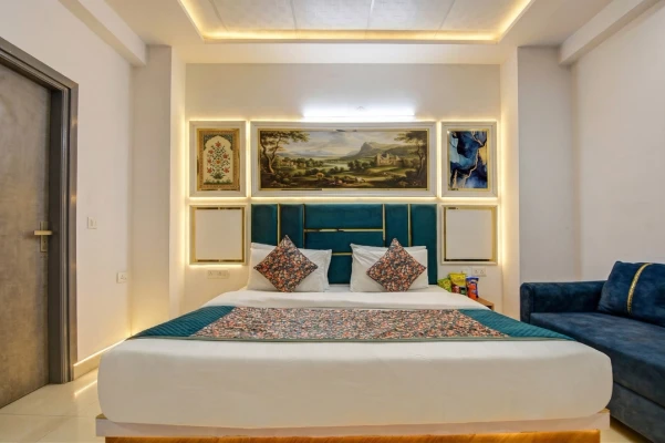 hotel with meeting room in sector 18, delhi - hotel cozy nest rohini