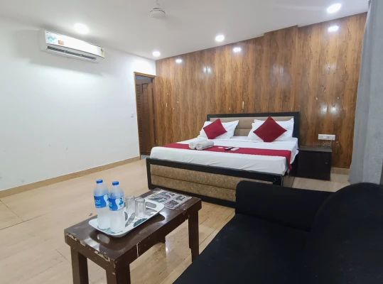 hotel near delhi airport - hotel crystal residency