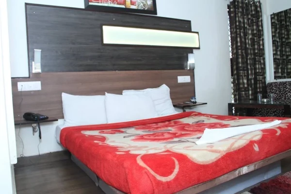 best budget hotels in hotel d - dreamz suites delhi