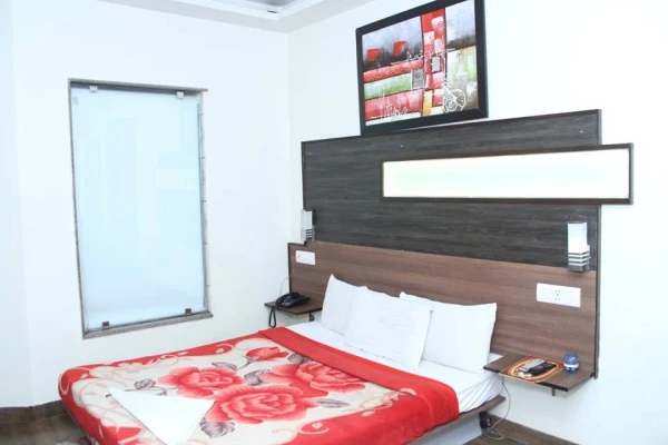 hotel in rajendra nagar, delhi for couples - hotel d - dreamz suites