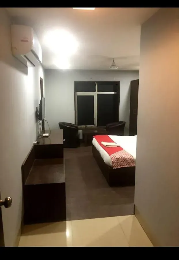 hotel in mahipalpur, delhi for family - hotel daya continental