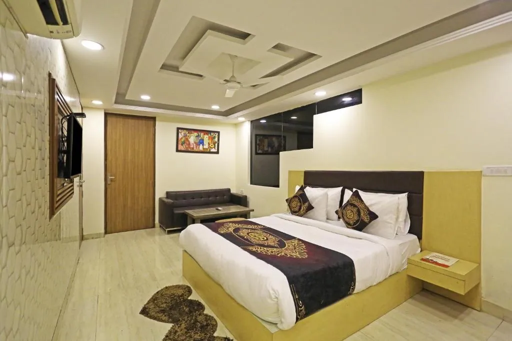 day hotels in hotel d'capitol - delhi airport delhi