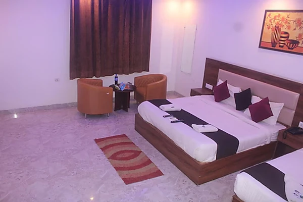 five star hotels in hotel de clark near igi delhi airport delhi