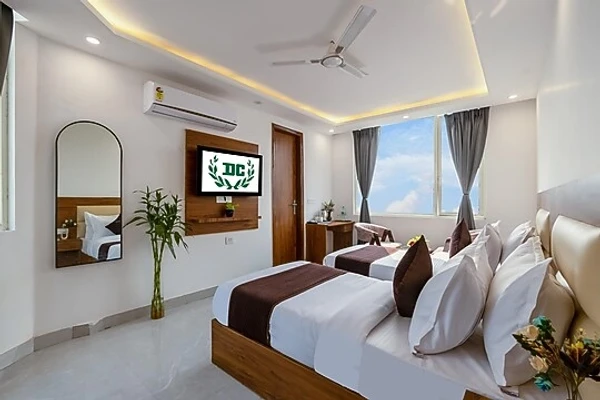 best unmarried couple friendly hotels in hotel de clark near igi delhi airport delhi