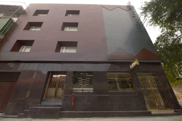 jacuzzi hotel in mahipalpur, delhi - hotel del inn near igi airport
