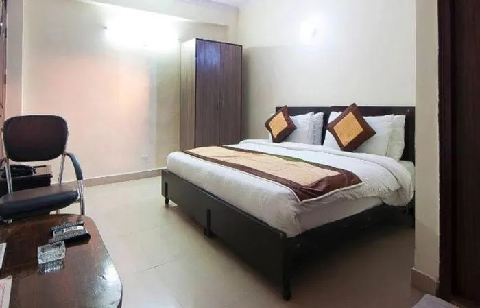 jacuzzi hotel in mahipalpur, delhi - hotel dev residency