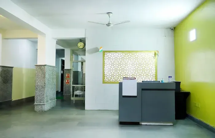 hotel with meeting room in mahipalpur, delhi - hotel dev residency