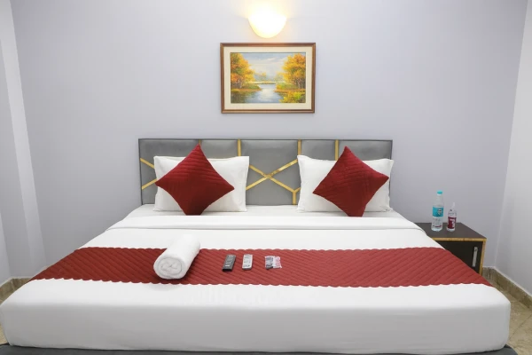 3 star hotel in khanpur, delhi - mauryan express hotel devil khanpur
