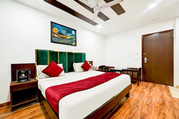 hotel with gym in east of kailash, delhi - hotel downtown - east of kailash
