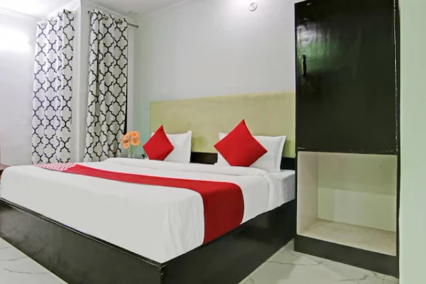 hotel with free parking in dwarka, delhi - hotel downtown