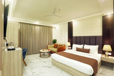 top hotels in hotel east end delhi airport delhi
