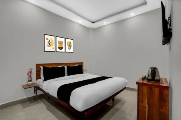 hotel in azad nagar, delhi for family - hotel easy stay