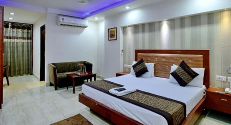 best hotel in hotel emporio delhi