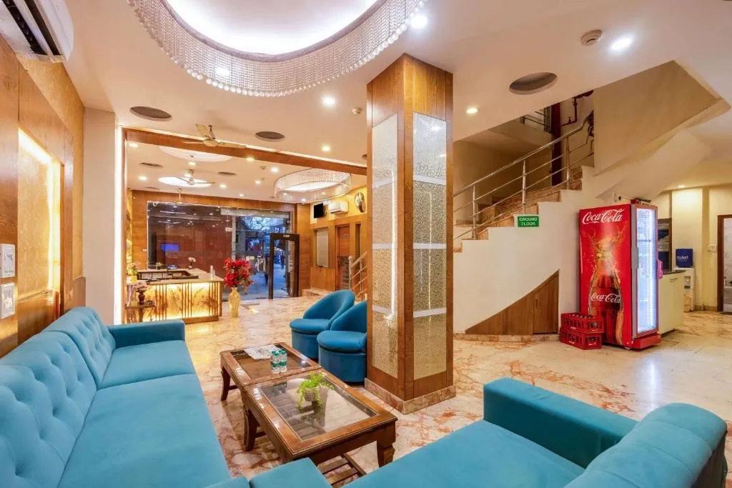 best luxury hotel in hotel golden oasis delhi
