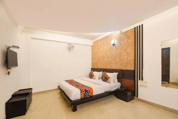 budget hotel in igi airport, delhi - hotel golden palm by signature stayz