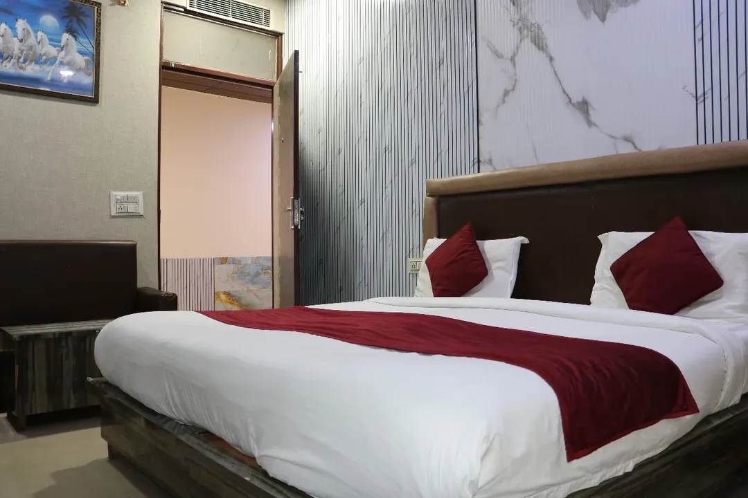dashrath puri, delhi hotel booking - hotel grand inn