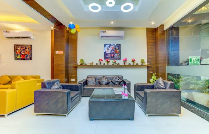 best hourly stay in hotel grand suites delhi