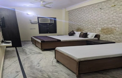 hotels for few hours in hotel green high homes delhi