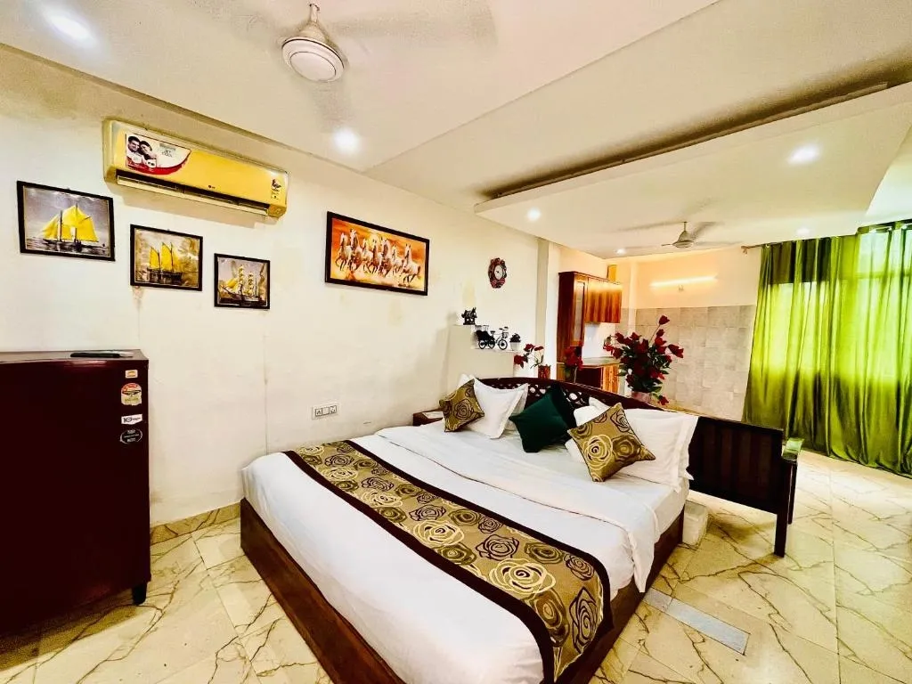 family holiday hotels in hotel hauzkhas inn delhi