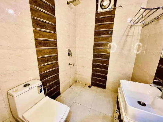best couple friendly hotels in hotel hauzkhas inn delhi