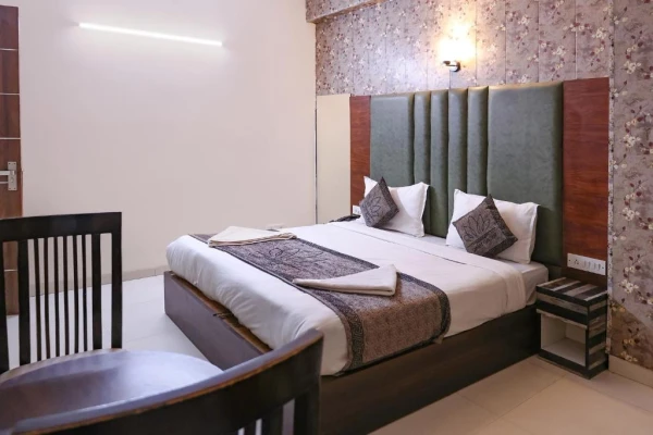 jacuzzi hotel in mahipalpur extension, delhi - hotel hsp suites