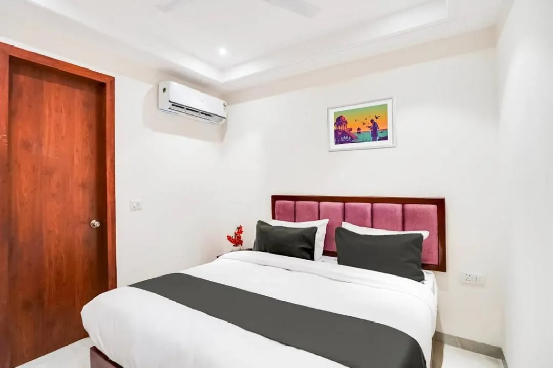 hotel with meeting room in mahipalpur, delhi - hotel ivory