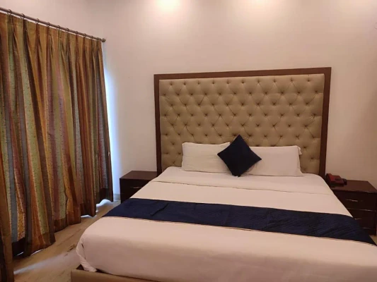 hotel with gym in saket, delhi - hotel khanna residency saket