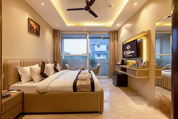 family hotel with pool in rajouri garden, delhi - hotel laffaire select