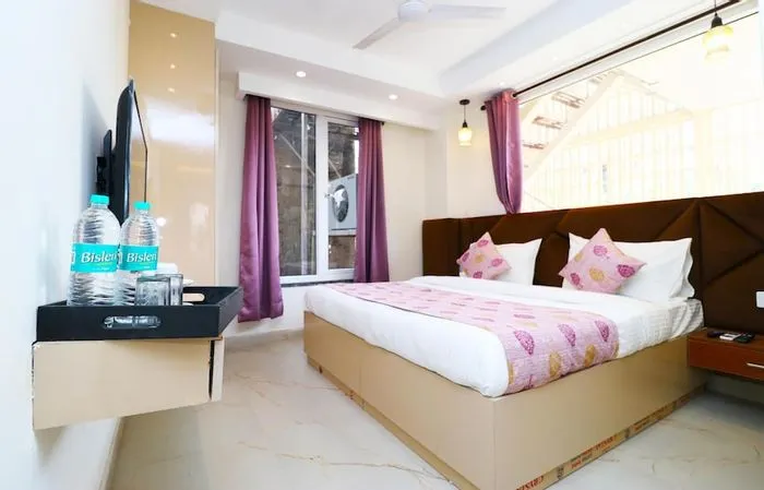 day time hotels in hotel leo saffron by f9 delhi